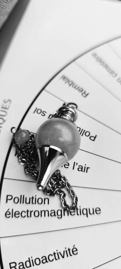 perturbations de l'habitat, pendue et baguette de sourcier, geobiologie